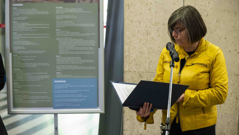 Na odprtju Festivala dediščine je zbrane nagovorila dekanja Filozofske fakultete prof. dr. Mojca Schlamberger Brezar.